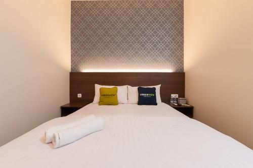Urbanview Hotel Cengkareng Jakarta by RedDoorz 3