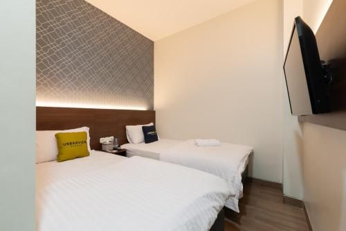 Urbanview Hotel Cengkareng Jakarta by RedDoorz 2