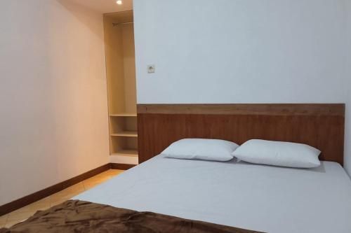 Gorland Hostel near GOR Satria Purwokerto Mitra RedDoorz 3