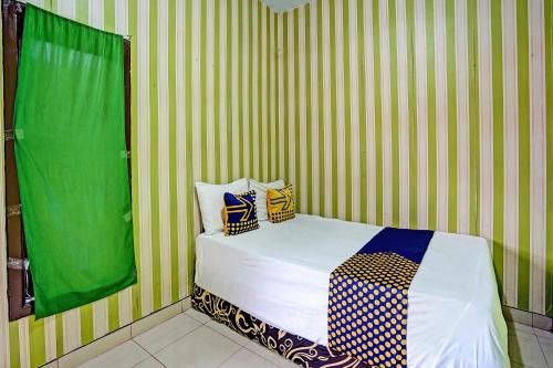 SPOT ON 92673 Gang Songo Syariah HomestayNearWisata Osing 2