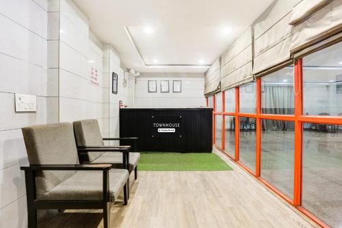 Super Townhouse Rohini Sector 23 3