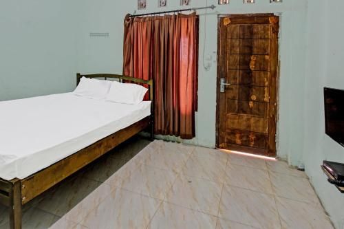 SPOT ON 91771 Homestay Bang HajiNearLapangan Penujak Inen Gonggang 3