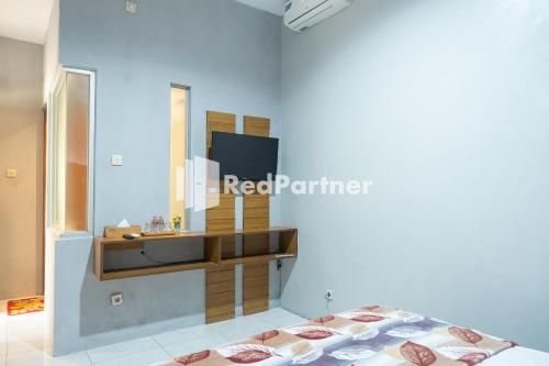 Omah Capung near Malioboro Area Mitra RedDoorz 3
