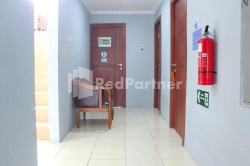 Brahma Hotel Mitra RedDoorz 3