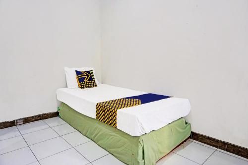 OYO Life 91896 Kost Bu Dewi Syariah 3
