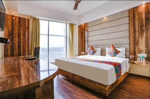 FabExpress Kapashera Residency Near IGI Airport New Delhi 3 estrellas en New Delhi