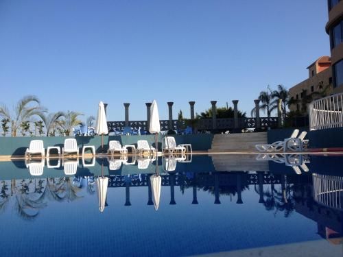 L'Hotel De Mon Pere 1