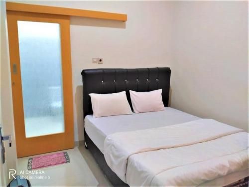 Wisma Maestro Toraja Mitra RedDoorz 3