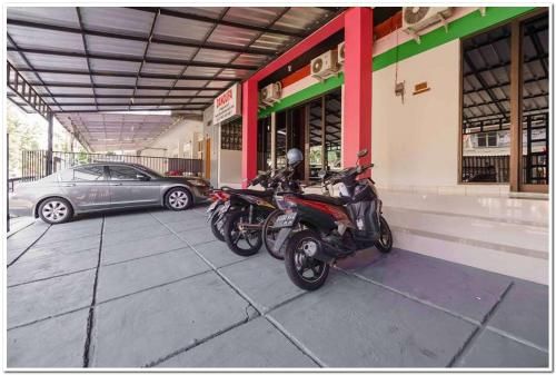 RedDoorz near JIEXPO Kemayoran 2 3