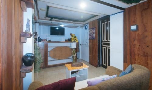 RedDoorz at Minas Place 1 Tacloban 3