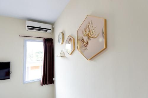 RedDoorz Plus at Komplek ABC Batu Aji Batam 3
