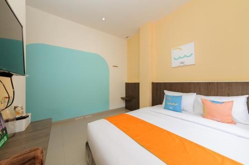 Sans Hotel Max Living Cengkareng 2