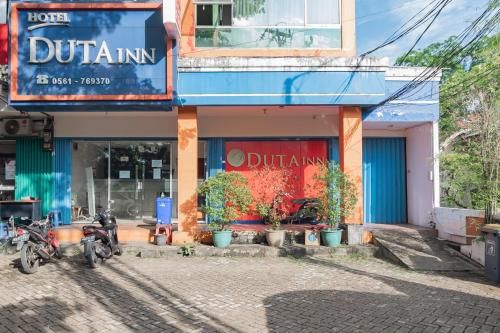 RedDoorz @ Komplek Pontianak Mall 3