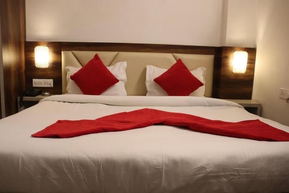 Paradise Inn 2