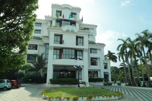 The Windsor Castle 2