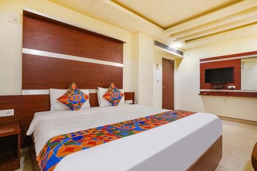 FabHotel Golden Way 2