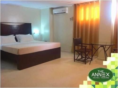 Annex Hotel Tavern 3