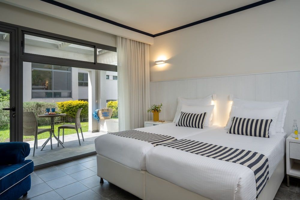Ein Gev Holiday Resort 2