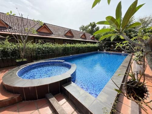 Hello Kampot Resort 2