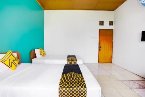 SPOT ON 2584 Hotel Karya Nunggal Asri 3