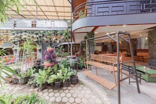 Urbanview Hotel Villa Surya Bandung 3