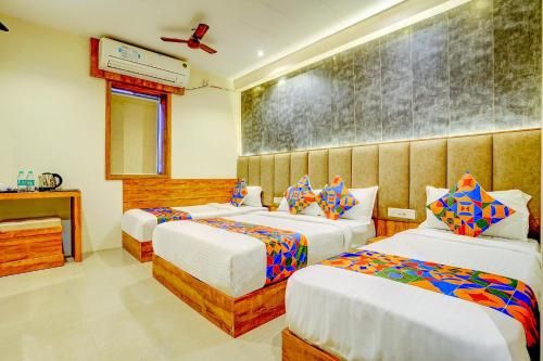 FabHotel Indore Palace 3