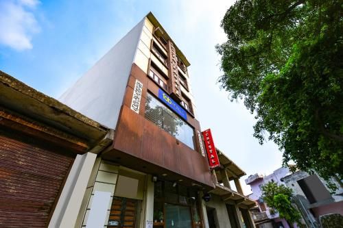 FabHotel The Crystal Palace 2