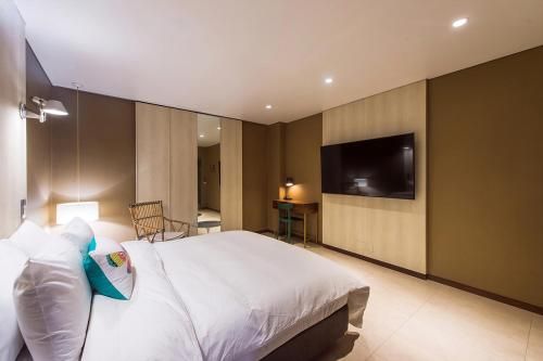 Soho Hotel Airport 2