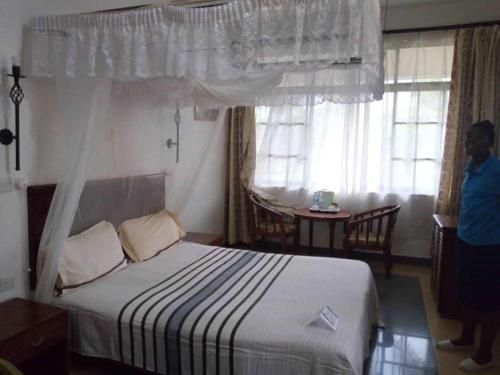 Arc Hotel 3