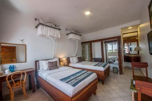 Hotel Tilapia 2