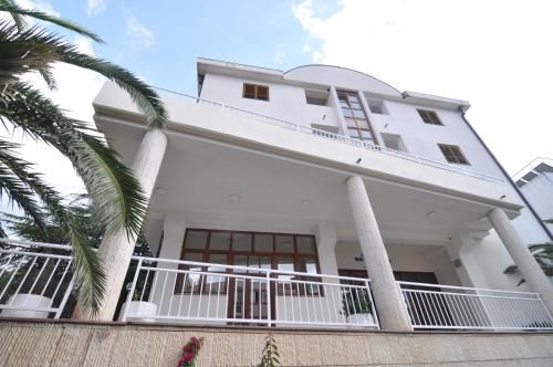 Depadans Hotela TALIA 1