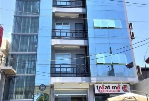 RedDoorz @ Villa E Mansion 2