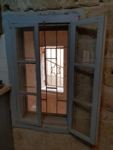 Nzar Khoury for Hosting 3