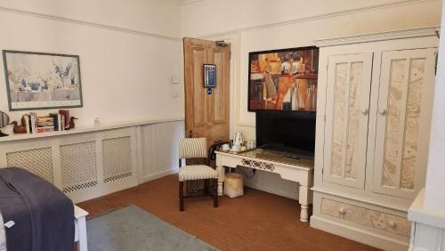 Cornerstones Guest House 3