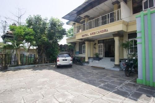 RedDoorz Syariah @ Jalan Gajah Mada 2