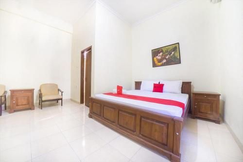 RedDoorz near Nusa Cendana University 3 estrellas en Kupang