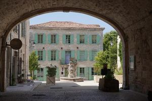MAISON D'HOTES LA GOURGUILLE