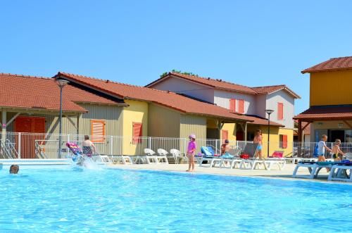 Lagrange Grand Bleu Vacances – Résidence La Grenadine 3 estrelas em Marseillan