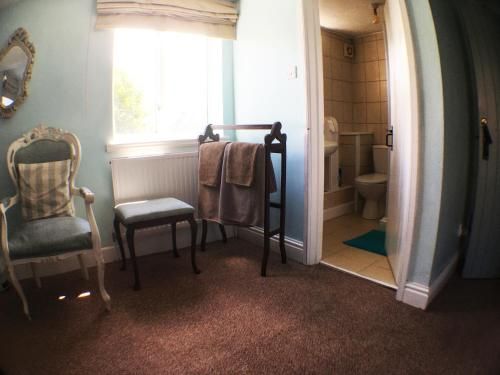 Hillside Bed and Breakfast 3