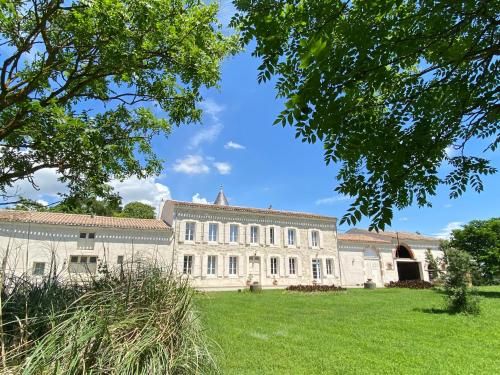 Domaine de Lanis - Maison d'hôtes avec parc et piscine 4 estrelas em Castelnaudary