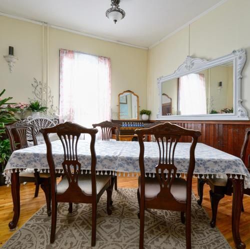 Royal Hotel Sydney 3