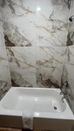 The Symphony Inn & Suites 3