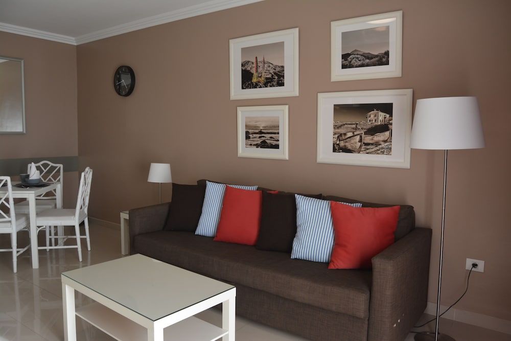 RF La Quinta Park Suites 3