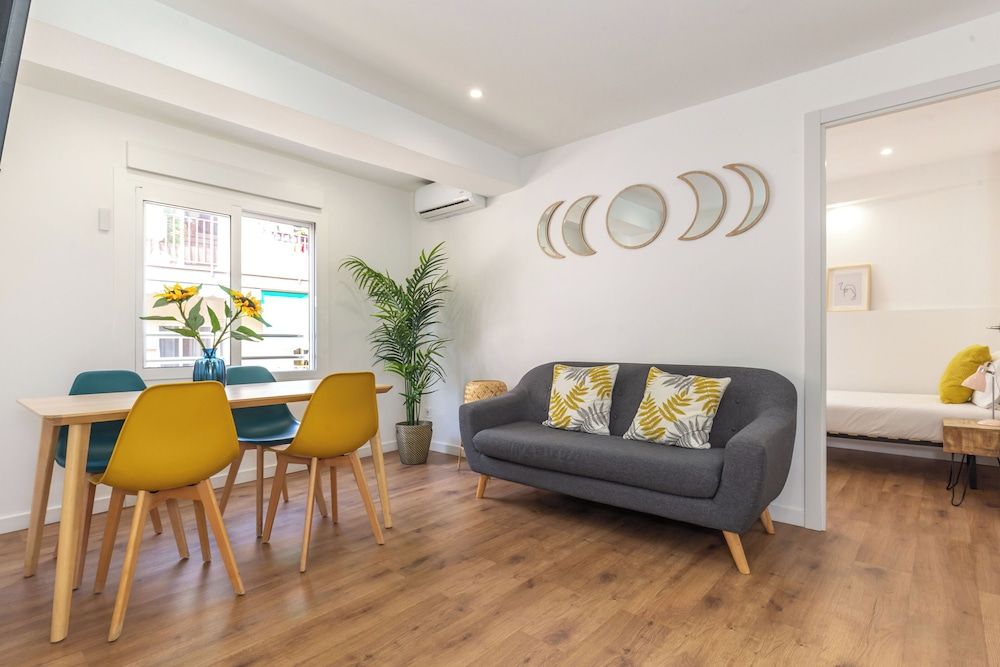 Picasso Suites Cornellá 1