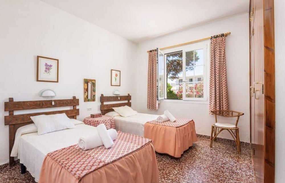 Menorca Chalet Rustic Sunny Retreat by the Sea