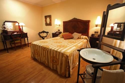 Hotel El Pentágono 1