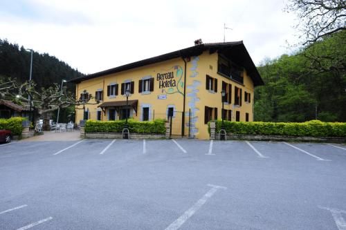 Hotel Rural Bereau 2