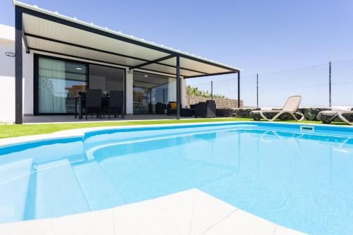 Finca Vinco II with heated pool 2