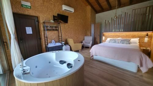 REMANSO DE TRASFONTAO Casa das Árbores & Bubble 2