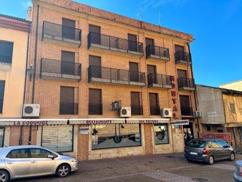DORMERO Hotel y Albergue Sahagun 1